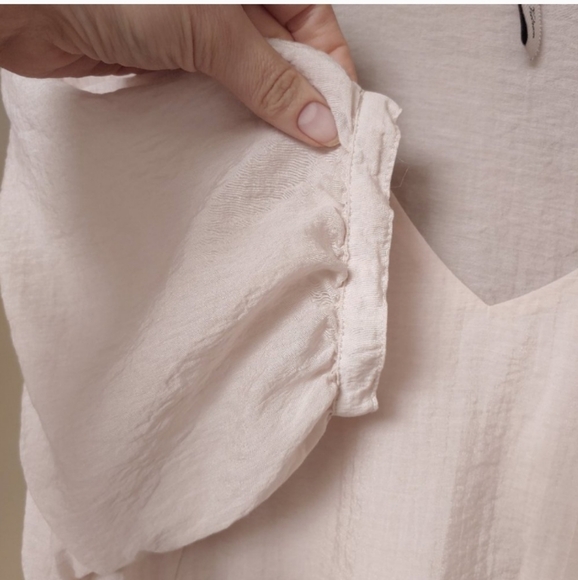 BCBG Pink Minimalist Peasant Top Buff Nude Neutral Hippie Sheath Top - Picture 3 of 8